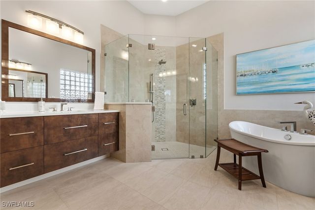 22121 Natures Cove CT, Estero, FL 33928