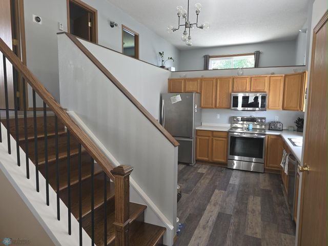756 50th Street S, Fargo, ND 58103