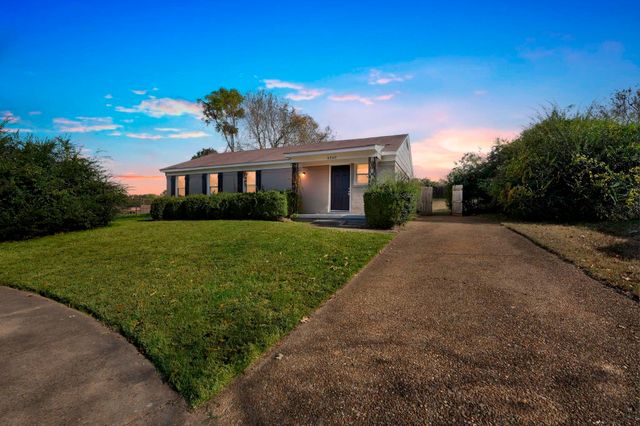 4360 BLUEBELL ST, Memphis, TN 38109