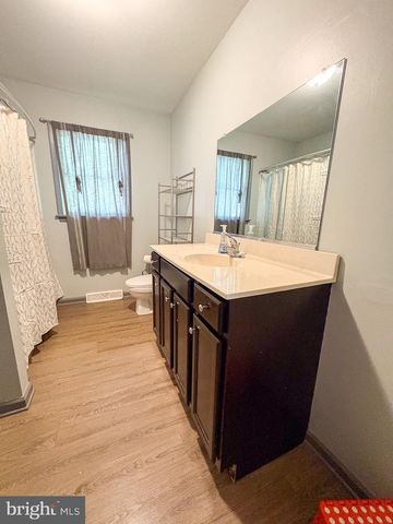 49 N HALSEY RD, Dover, DE 19901