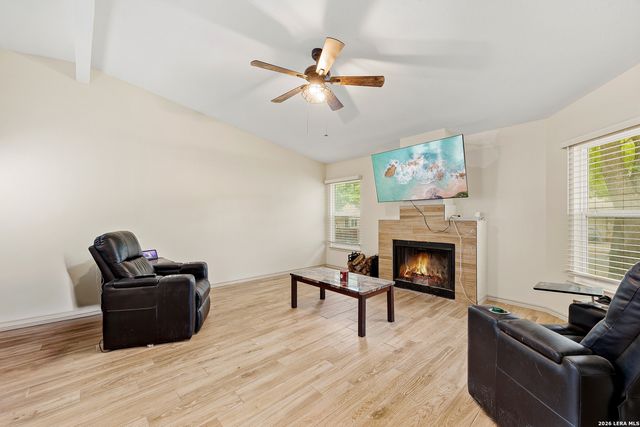 9118 Autumn Mdws, San Antonio, TX 78254