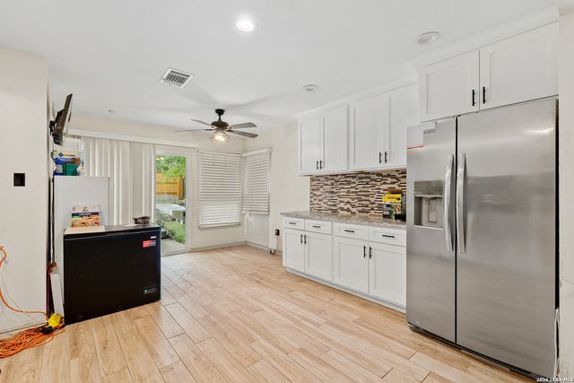 9118 Autumn Mdws, San Antonio, TX 78254