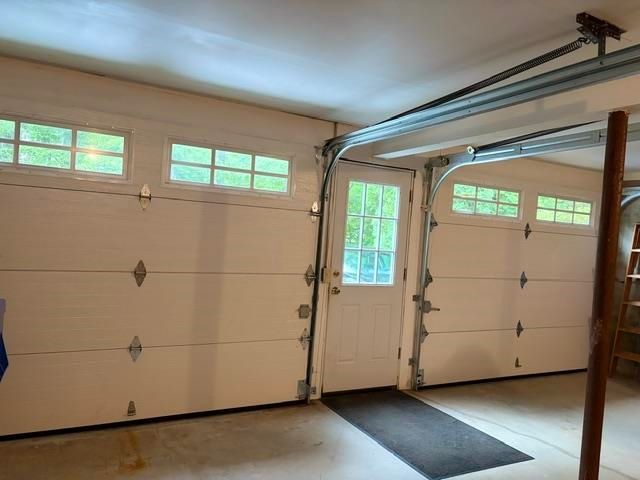 5 McEnroe Drive, Londonderry, NH 03053