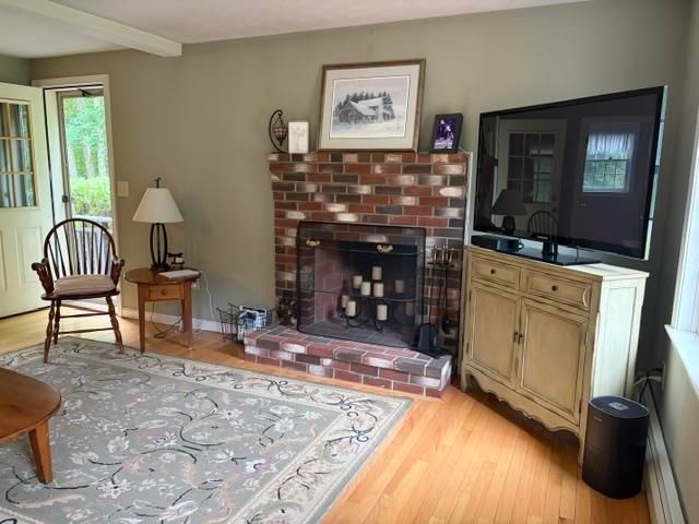 5 McEnroe Drive, Londonderry, NH 03053