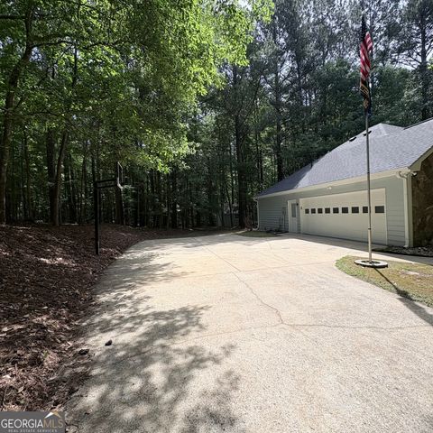 190 Rockington Drive, Tyrone, GA 30290