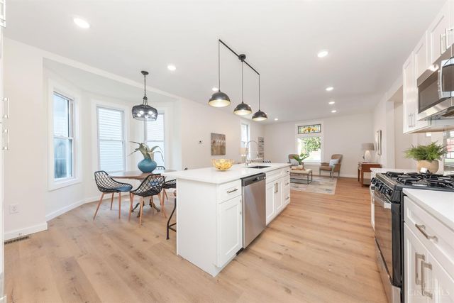 4714 Castle Place, Cincinnati, OH 45227