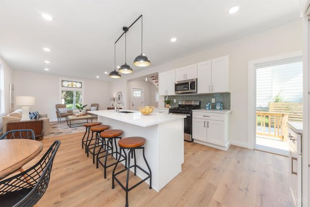 4714 Castle Place, Cincinnati, OH 45227