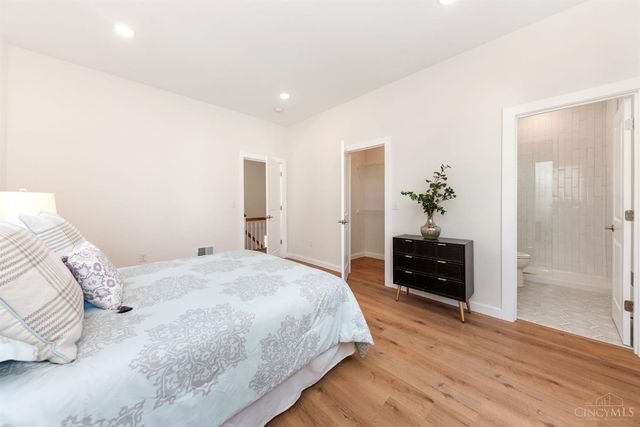 4714 Castle Place, Cincinnati, OH 45227