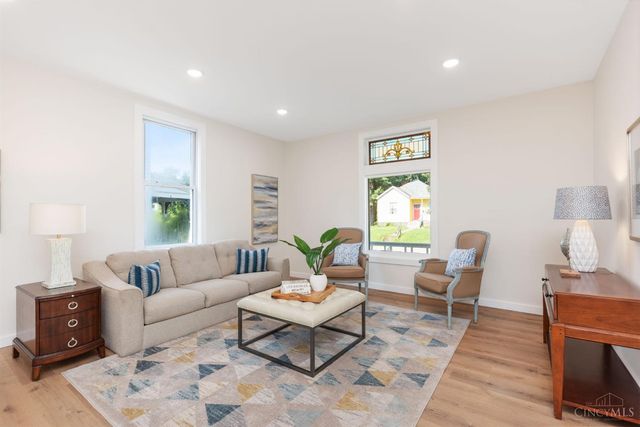 4714 Castle Place, Cincinnati, OH 45227