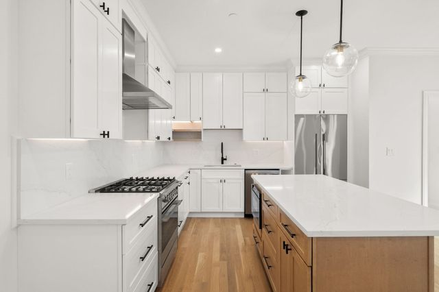 27 Shepard St 3, Boston, MA 02135