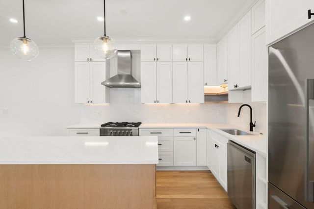 27 Shepard St 3, Boston, MA 02135