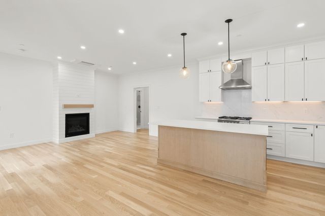 27 Shepard St 3, Boston, MA 02135