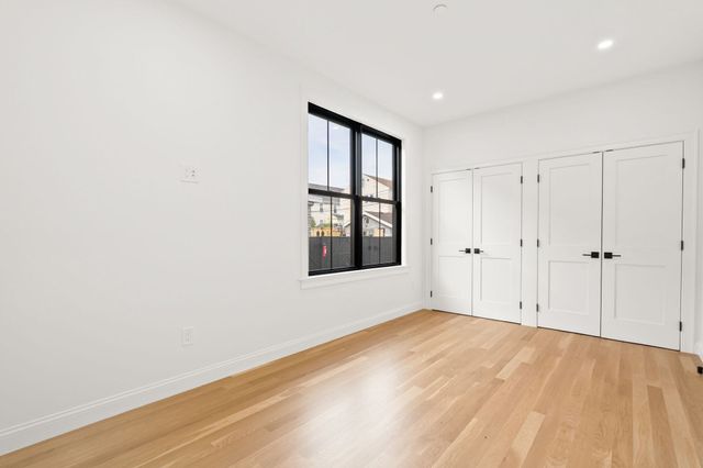 27 Shepard St 3, Boston, MA 02135