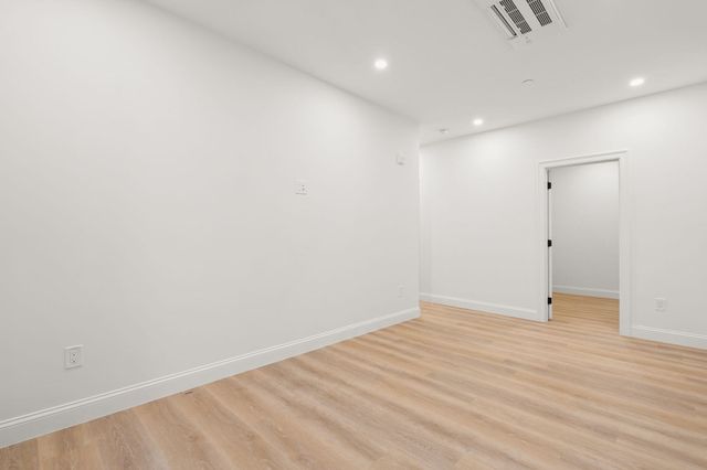 27 Shepard St 3, Boston, MA 02135