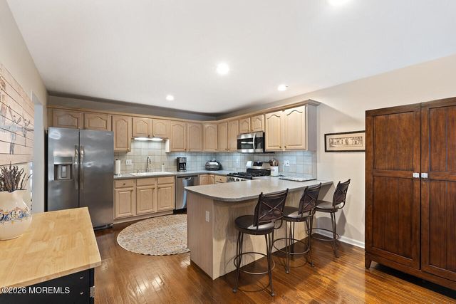 28 Hickory Lane, Little Silver, NJ 07739