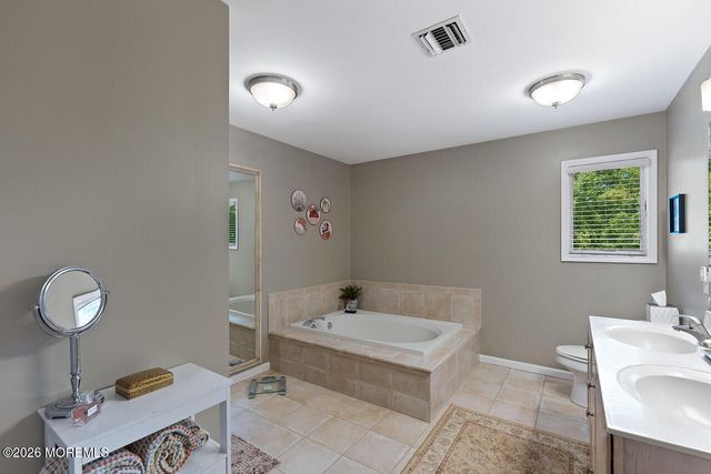 28 Hickory Lane, Little Silver, NJ 07739