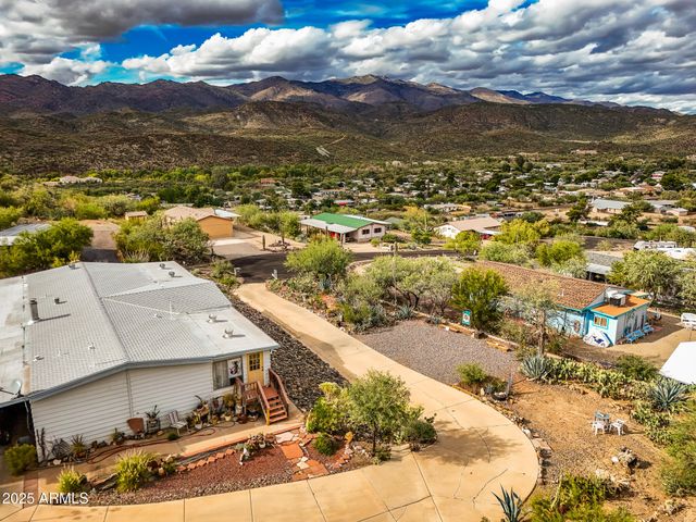 34851 S DESERT Cove, Black Canyon City, AZ 85324