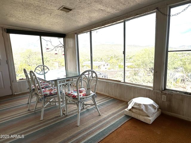 34851 S DESERT Cove, Black Canyon City, AZ 85324