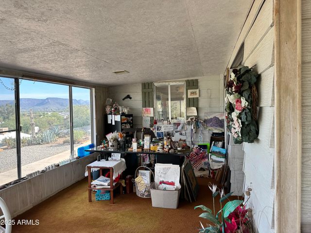 34851 S DESERT Cove, Black Canyon City, AZ 85324