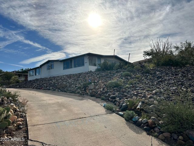 34851 S DESERT Cove, Black Canyon City, AZ 85324