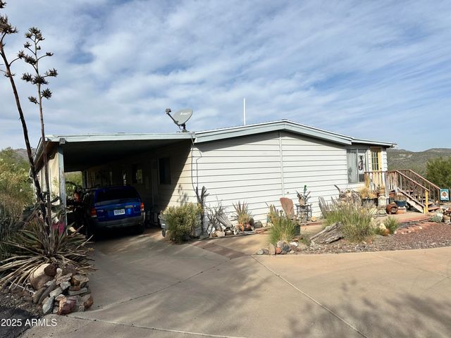 34851 S DESERT Cove, Black Canyon City, AZ 85324