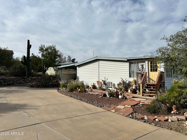 34851 S DESERT Cove, Black Canyon City, AZ 85324