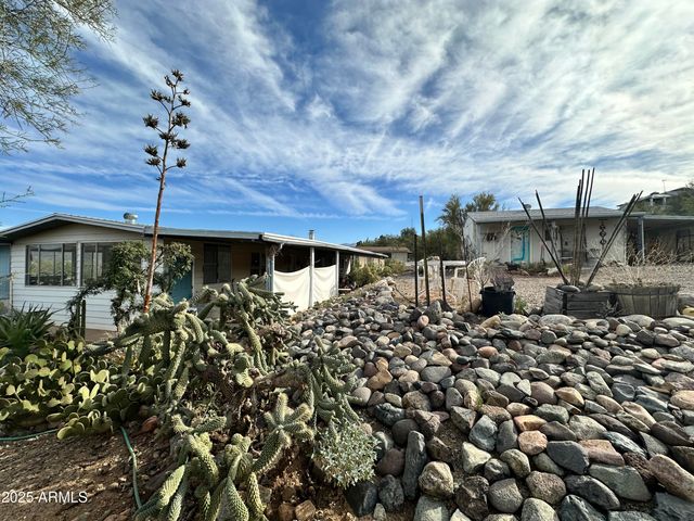 34851 S DESERT Cove, Black Canyon City, AZ 85324