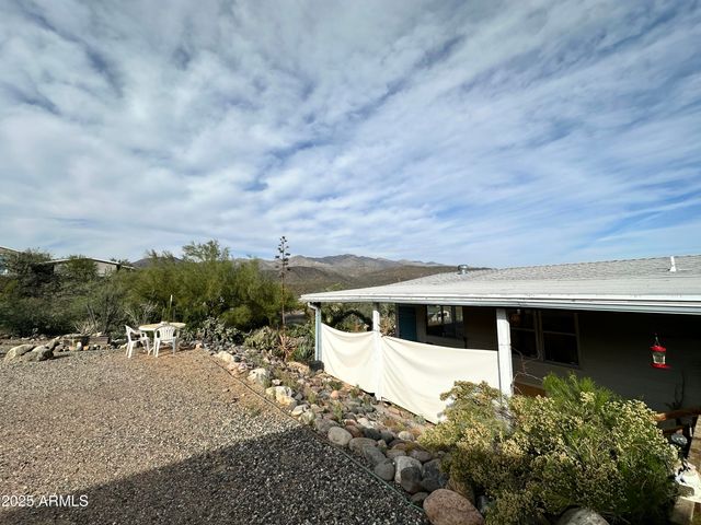 34851 S DESERT Cove, Black Canyon City, AZ 85324
