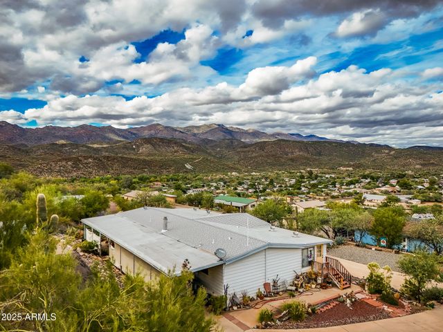 34851 S DESERT Cove, Black Canyon City, AZ 85324