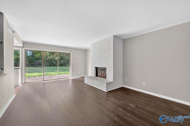 1922 Burlingame Drive, Huntsville, AL 35803