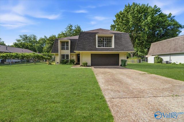 1922 Burlingame Drive, Huntsville, AL 35803