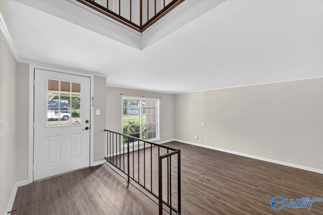 1922 Burlingame Drive, Huntsville, AL 35803