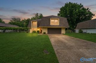 1922 Burlingame Drive, Huntsville, AL 35803
