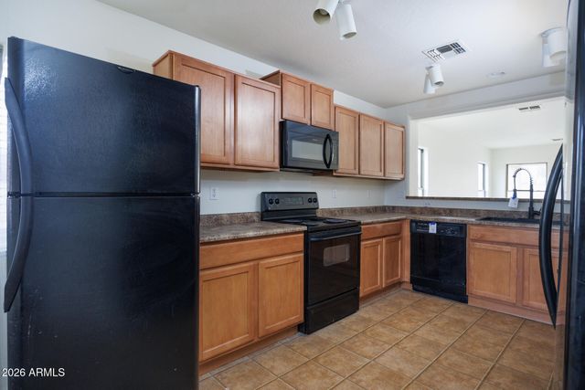 43909 W ARIZONA Avenue, Maricopa, AZ 85138