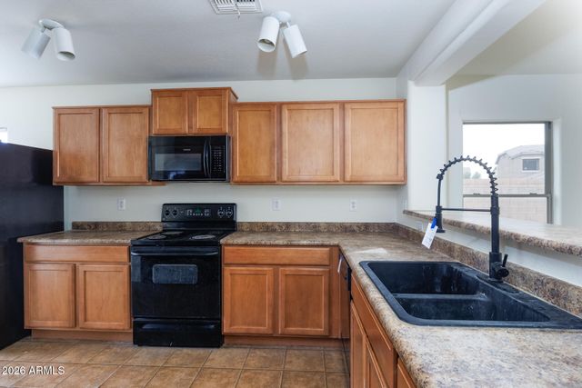 43909 W ARIZONA Avenue, Maricopa, AZ 85138