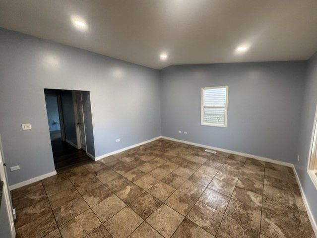 737 Foran Lane, Aurora, IL 60506