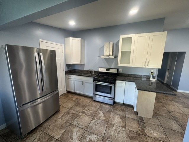 737 Foran Lane, Aurora, IL 60506