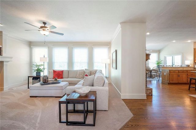 18440 Lamar Avenue, Stilwell, KS 66085