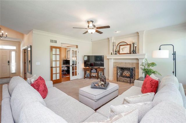 18440 Lamar Avenue, Stilwell, KS 66085
