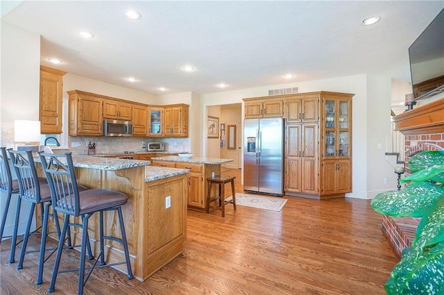 18440 Lamar Avenue, Stilwell, KS 66085