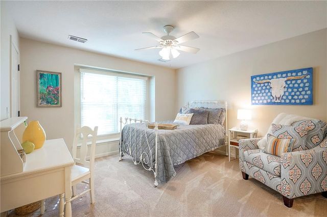 18440 Lamar Avenue, Stilwell, KS 66085