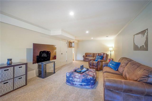 18440 Lamar Avenue, Stilwell, KS 66085