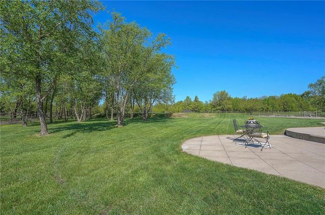 18440 Lamar Avenue, Stilwell, KS 66085