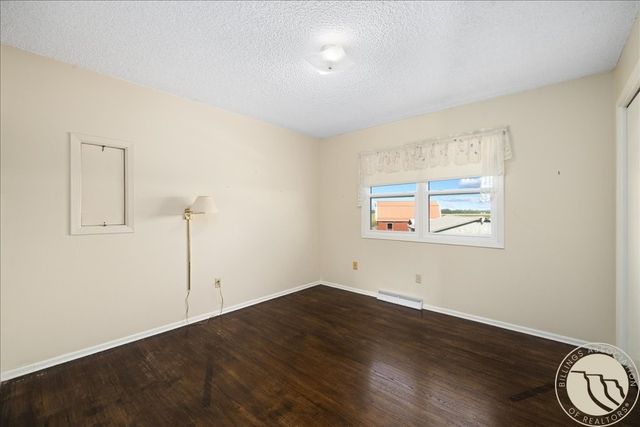 1794 N 4th Road, Huntley, MT 59037