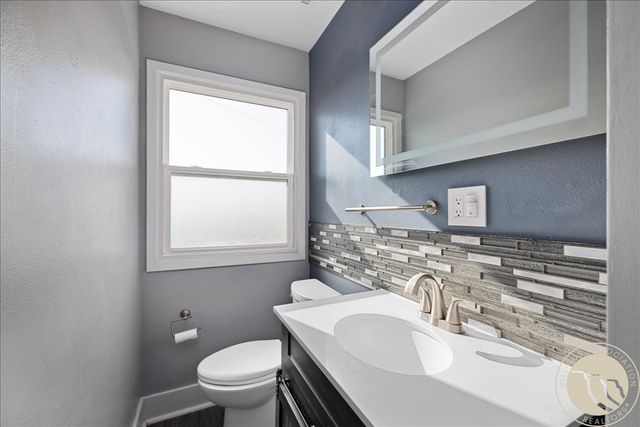 1794 N 4th Road, Huntley, MT 59037