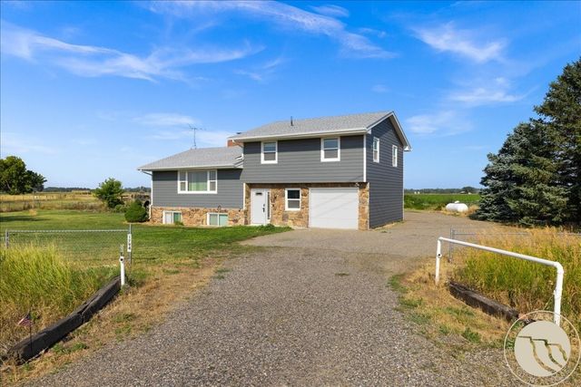 1794 N 4th Road, Huntley, MT 59037