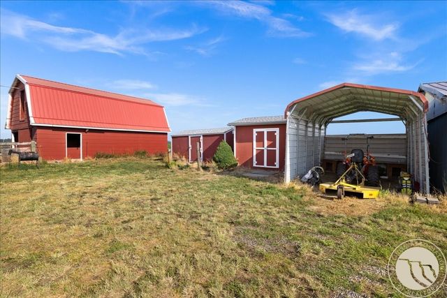 1794 N 4th Road, Huntley, MT 59037