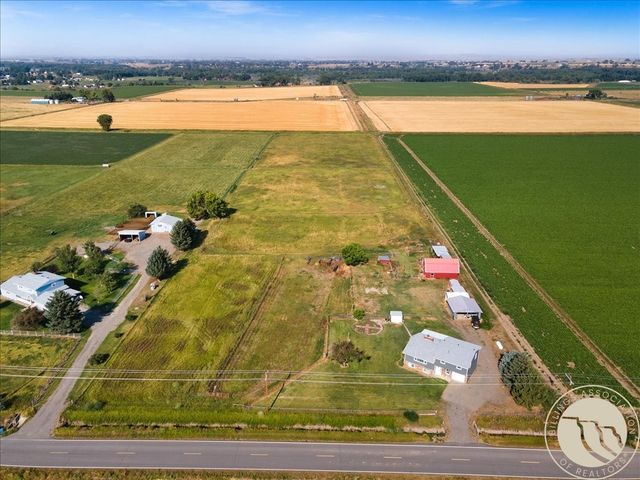 1794 N 4th Road, Huntley, MT 59037