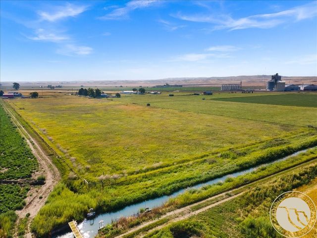 1794 N 4th Road, Huntley, MT 59037