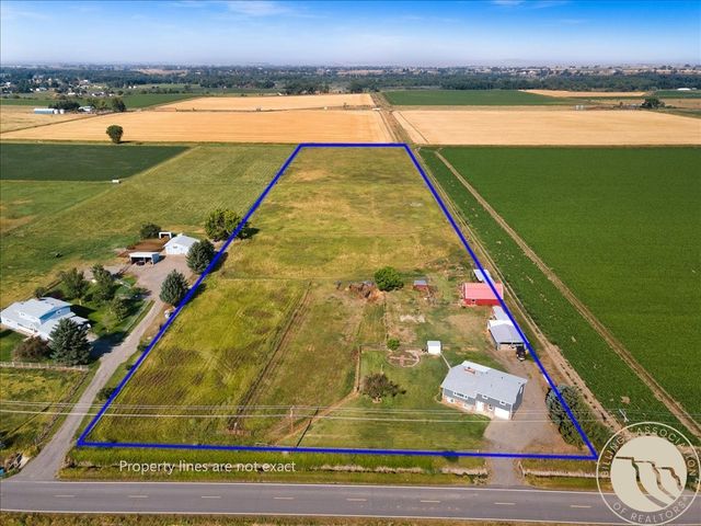 1794 N 4th Road, Huntley, MT 59037